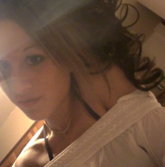 Meet your Posher, Brittni - Picture 1 of 1